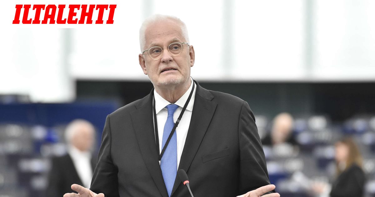 mikkokokko's tweet card. EU velkaantuu hurjaa vauhtia. Samalla Euroopassa kytee kriisi, jonka toteutuminen voisi aiheuttaa historiallisen voimakkaat seuraukset.