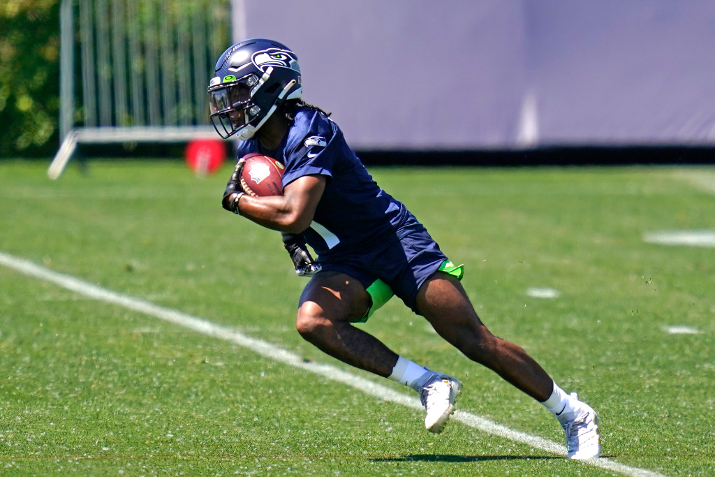 SeahawksViews's tweet card. Smith-Njigba should be the favorite to win the No. 3 spot, but perhaps we shouldn't count Eskridge out just yet.