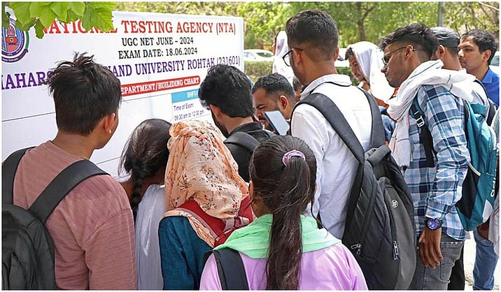 TamilTheHindu's tweet card. சென்னை: கல்லூரி உதவி பேராசிரியர் பணிக்கான யுஜிசி நெட் தேர்வுக்கு பட்டதாரிகள் நவம்பர் 7-ம் தேதி வரை விண்ணப்பிக்கலாம் என்று என்டிஏ அறிவித்துள்ளது.நம்நாட்டில் பல்க