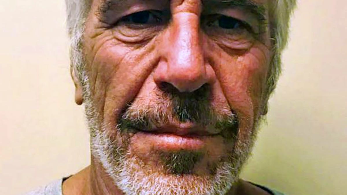 20min's tweet card. Neu veröffentlichte Epstein-Dokumente zeigen, dass Epsteins Sexhandel bis in die Schweiz reichte: E-Mails deuten auf Genfer Bankkonten, Zuger Tech-Kreise – und mögliche Rekrutierungen junger Frauen...