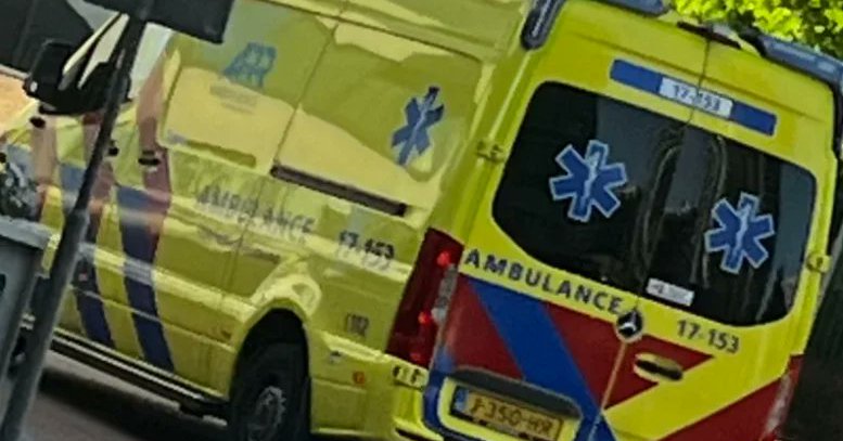 Minderjarige zwaargewonde raakt hand kwijt na afsteken vuurwerk op straat