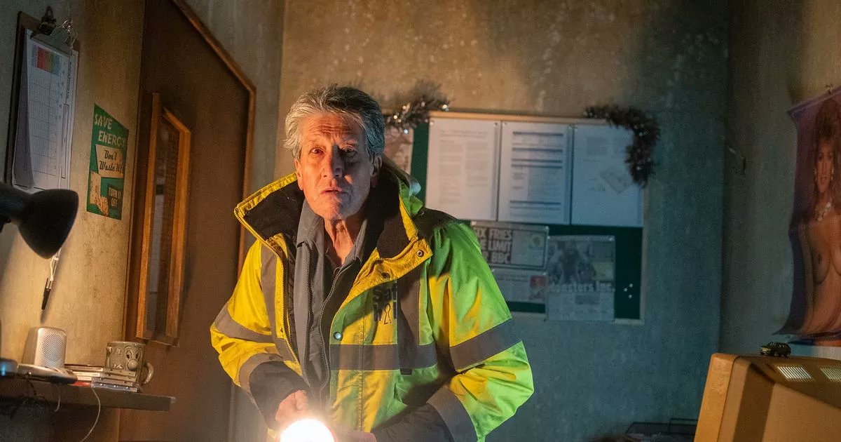 ChronicleEditor's tweet card. "There are few more satisfying moments in a trip to the theatre than being among hundreds of people screaming in terror at the same time"