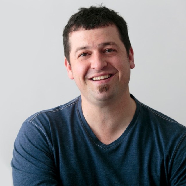 zhaozibei's tweet card. LinkedIn is considered to be one of the best platforms for connecting with other professionals.  Oliver Schinkten in the video tutorial discusses how to create a great LinkedIn profile and sho…