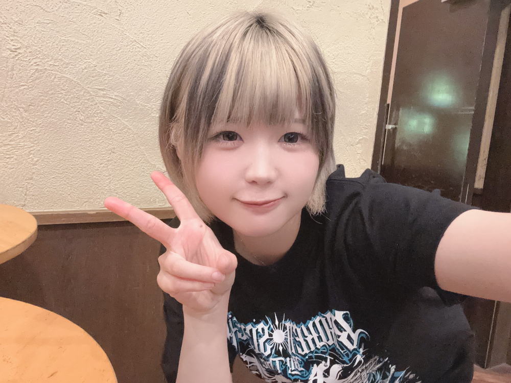 shizuku_bbts's tweet card. ワンマン直前！たこ焼き元気玉！