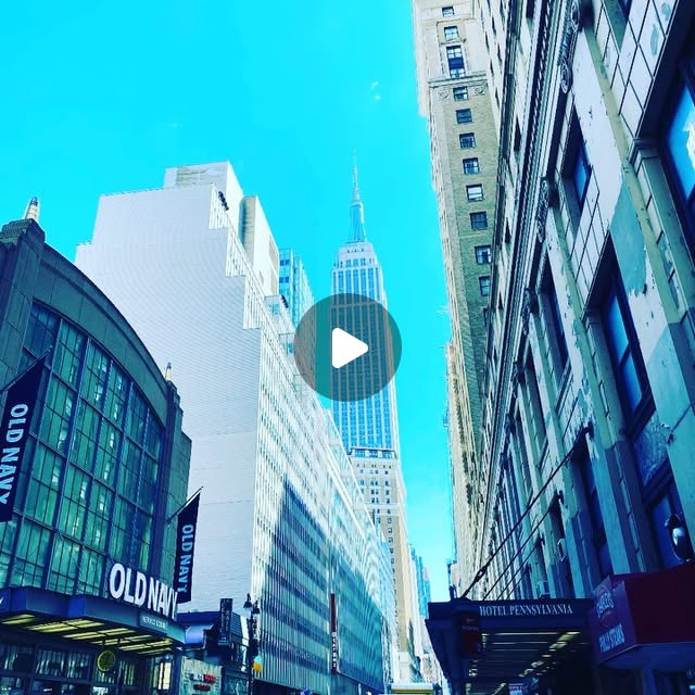 CurlsAreFun's tweet card. Antonio Berducci (@curlsarefun) • Instagram video