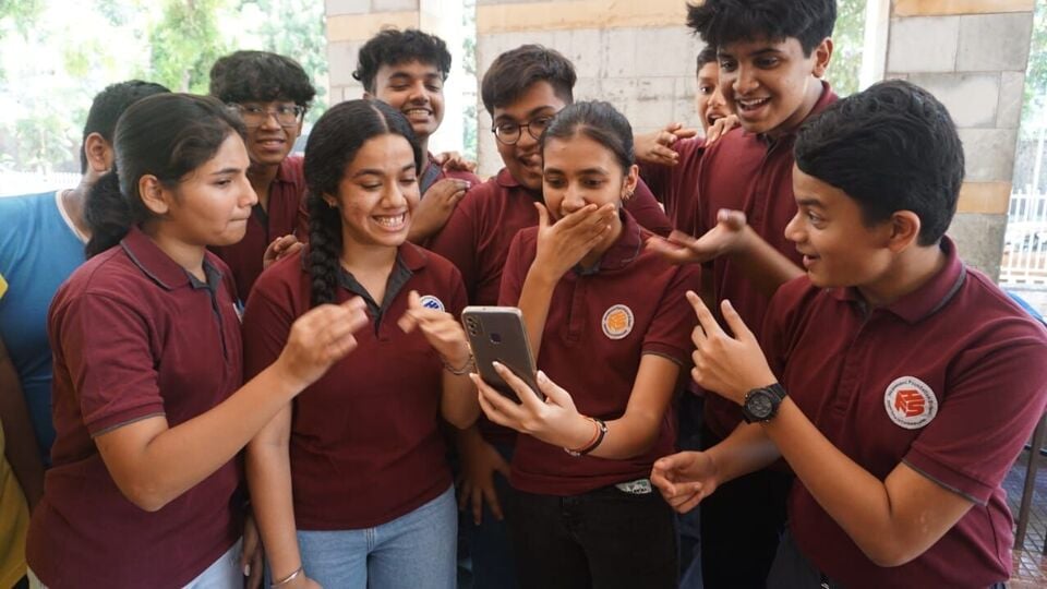 htmarathi's tweet card. ICSE 1oth, ISC 12th Result 2024: सीआयएससीई बोर्डाच्या दहावी आणि बारावीचा निकाल जाहीर झाला आहे.