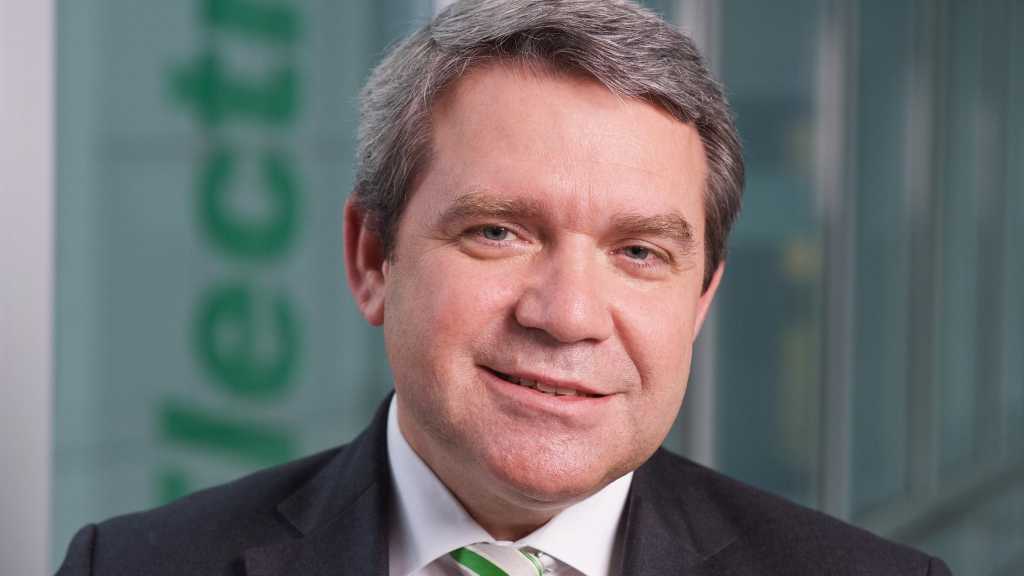 matthiashell's tweet card. Nach zwei Jahren Wachstum in Folge musste Electronic Partner (EP) 2018 wieder einen Umsatzrückgang hinnehmen. Dafür verantwortlich ist die schlechte Entwicklung der Fachmarktkette Medimax. Der...