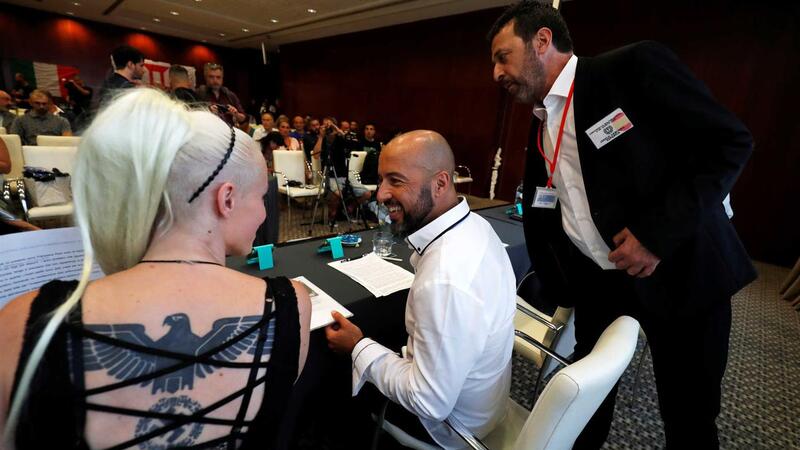 sttefanicosta's tweet card. Mamadou Ba publicou nas redes a responsabilização de neonazistas por um assassinato e agora está sendo acusado por difamação, trazendo à tona questões sobre racismo e extrema direita em Portugal. Os...