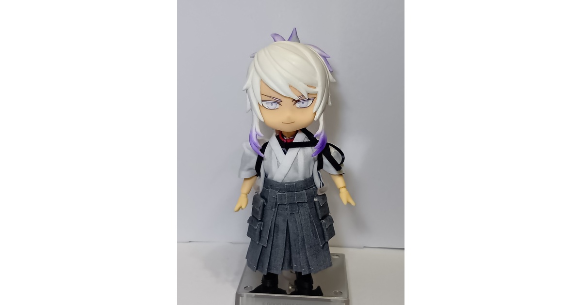 HamsterShiki's tweet card. 60cmドールサイズの家具等を作っています。 次回イベント参加予定 となりのモケイフェスティバル8 2025年11月30日(東京流通センター) 卓番号 C17 　　　12月1日(BOOTH Web即売会)12:00～23:59 ●重要なお知らせ● ゴシックチェアーのクッション布に使用していた海外製のジャガードの赤・青が現状再販の予定が無いとの事です。 赤・青に関しては手元にある残りの布が無く...