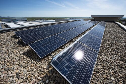 YuanTalks's tweet card. China has issued draft mandatory energy consumption limits for polysilicon, introducing tiered thresholds that could require some producers to upgrade or shut down. Analysts say that, depending on...