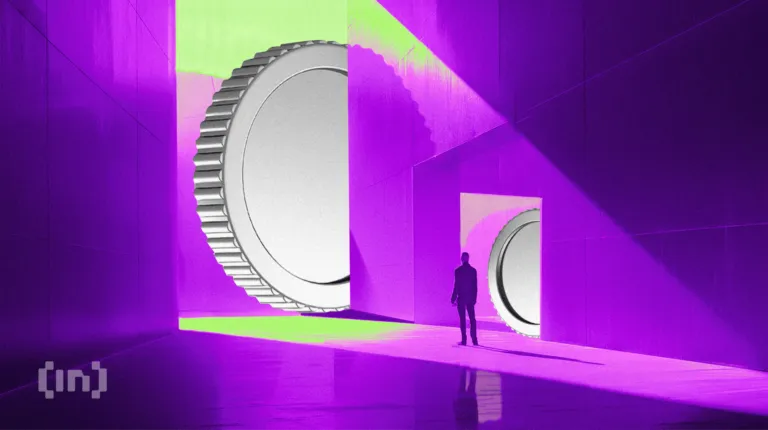 relationlabs's tweet card. Stablecoin payments have surged nearly 70% in the past six months as the real-world use cases of crypto continue to accelerate.