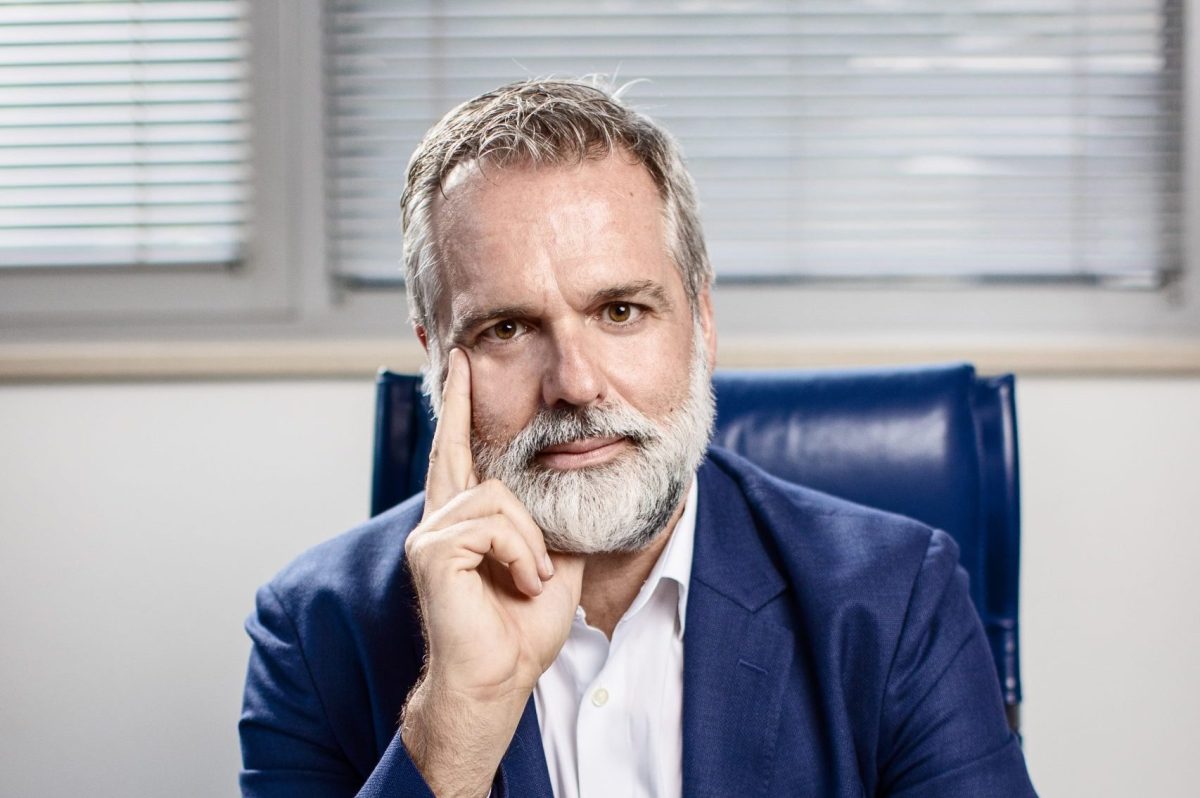 insurzine's tweet card. La soluzione di firma digitale qualificata su dispositivo della società è disponibile in versione token USB o smart card.