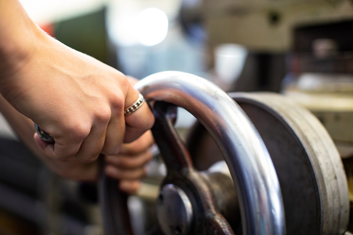 FAST_UI's tweet card. One of the most ubiquitous array operations is iteration. The repeat directive in @microsoft/fast-element makes the process of iterating…