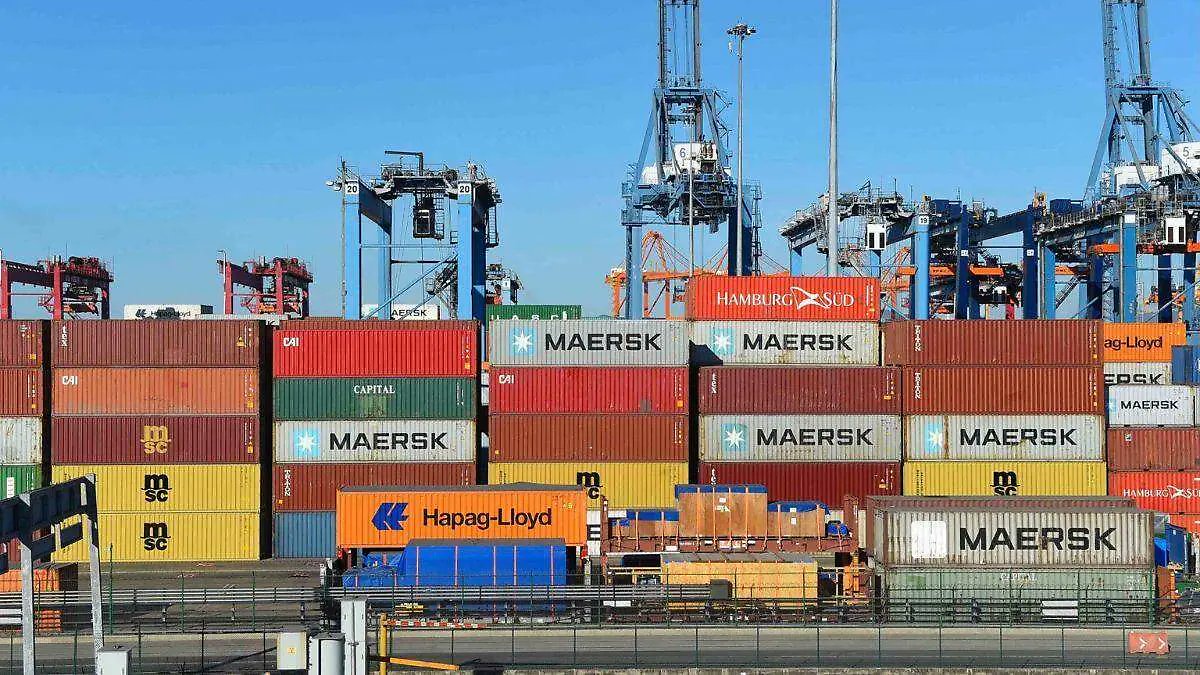 obenavidesc's tweet card. Los trabajadores de la Aduana hicieron un paro los días 12, 14 y 15 de mayo en demanda de mejores condiciones laborales y respeto a los contratos de trabajo