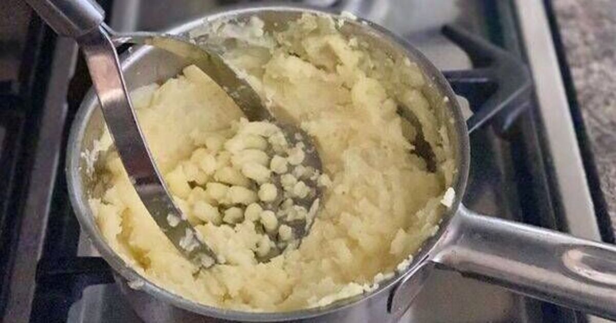 car_rt_sort's tweet card. Who knew adding one simple ingredient was all it took to make the perfect mashed potatoes?