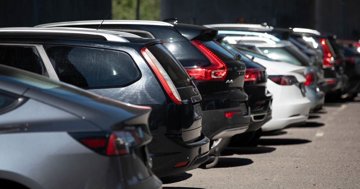 RichardHerrey's tweet card. DEBATT. Skatteverket har beslutat att Fastighetsägares inkomster från parkeringshyra blir momspliktiga med 25 procent. Det riskerar att leda till parkeringskaos på Stockholms gator, skriver företrä...