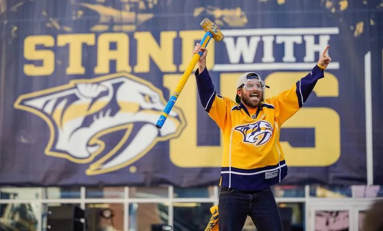 wyshynski's tweet card. The “Nashville Is A Hockey Town” story has become its own sub-genre at this point. The articles start with a hockey writer at some local greasy spoon, because it’s very important to establish a...