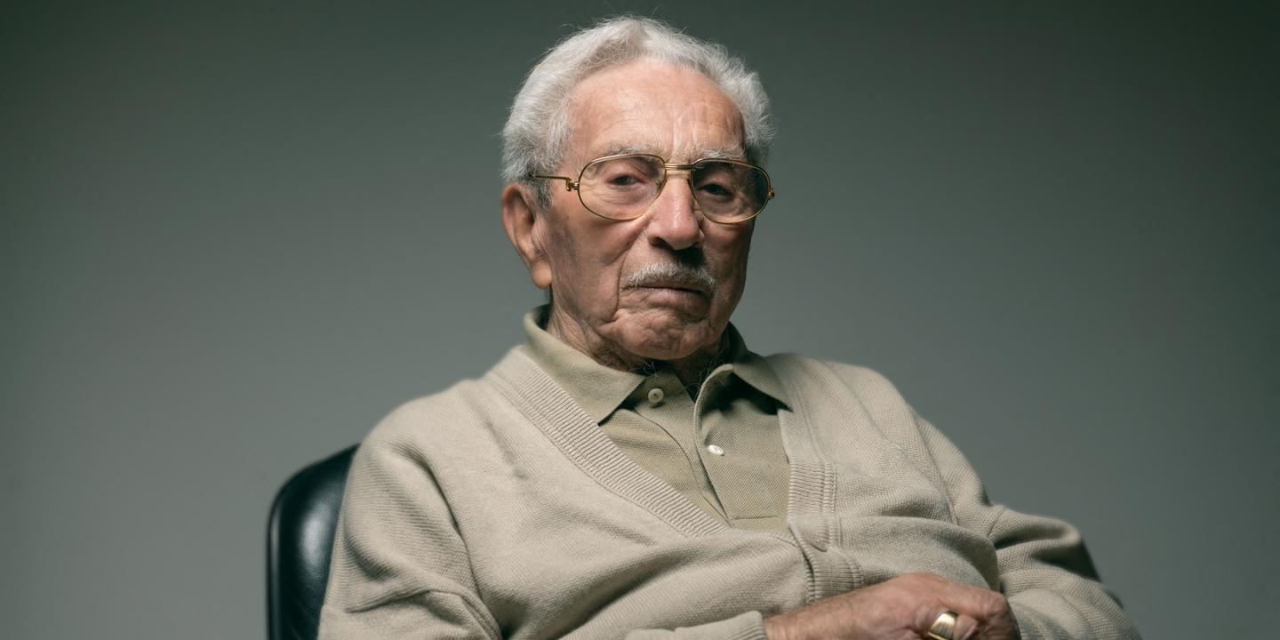 OvnaDaniel's tweet card. Robert Birenbaum était issu, comme Missak Manouchian, du groupe des Francs-tireurs et partisans de la main-d’œuvre immigrée (FTP-MOI). Il est mort samedi à l’âge de 99 ans.