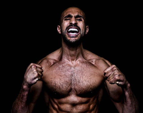 AddamRida's tweet card. L'organisation Glory Kickboxing fixe la date du prochain combat du Marocain Bard Hari contre le Néerlandais Alistair Overeem. Ce sera le 8 octobre 2022, Actualités