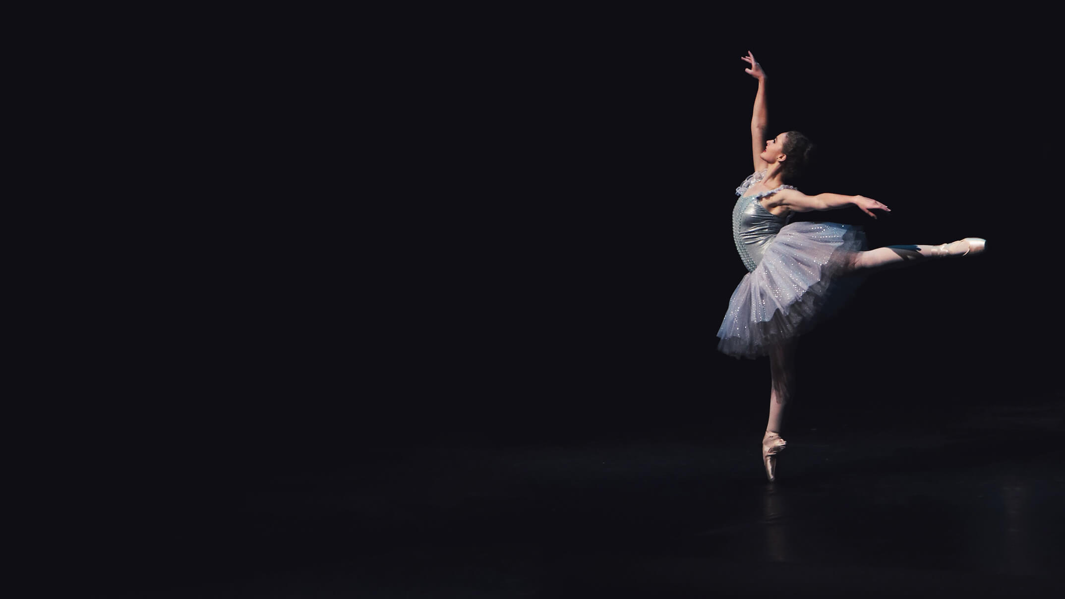 KishenHawkins's tweet card. When Flexbox was presented to the world, front-end devs were still containing their excitement. New layout standard for the Web became a fact, but what about older browsers? That was...