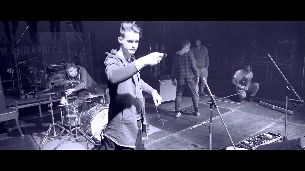 Like_it_ofc's tweet card. LIKE-IT - 100 důvodů