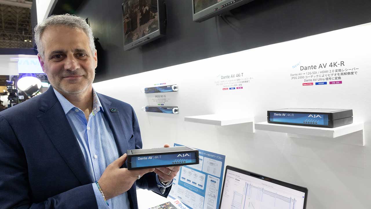 pronews's tweet card. InterBEE2023のアスク・エムイーブースで、AJAVideoSystems社の社長NickRashby氏に、映像・音声信号をインターネット経由で伝送するAVoverIPソリューションの新製品「DanteAV4K」について話を伺った。トランスミッターの「DanteAV4K-T」とレシーバーの「DanteAV4K-R」を展示――「DanteAV4K」とはどういった製品ですか Rashby氏：...