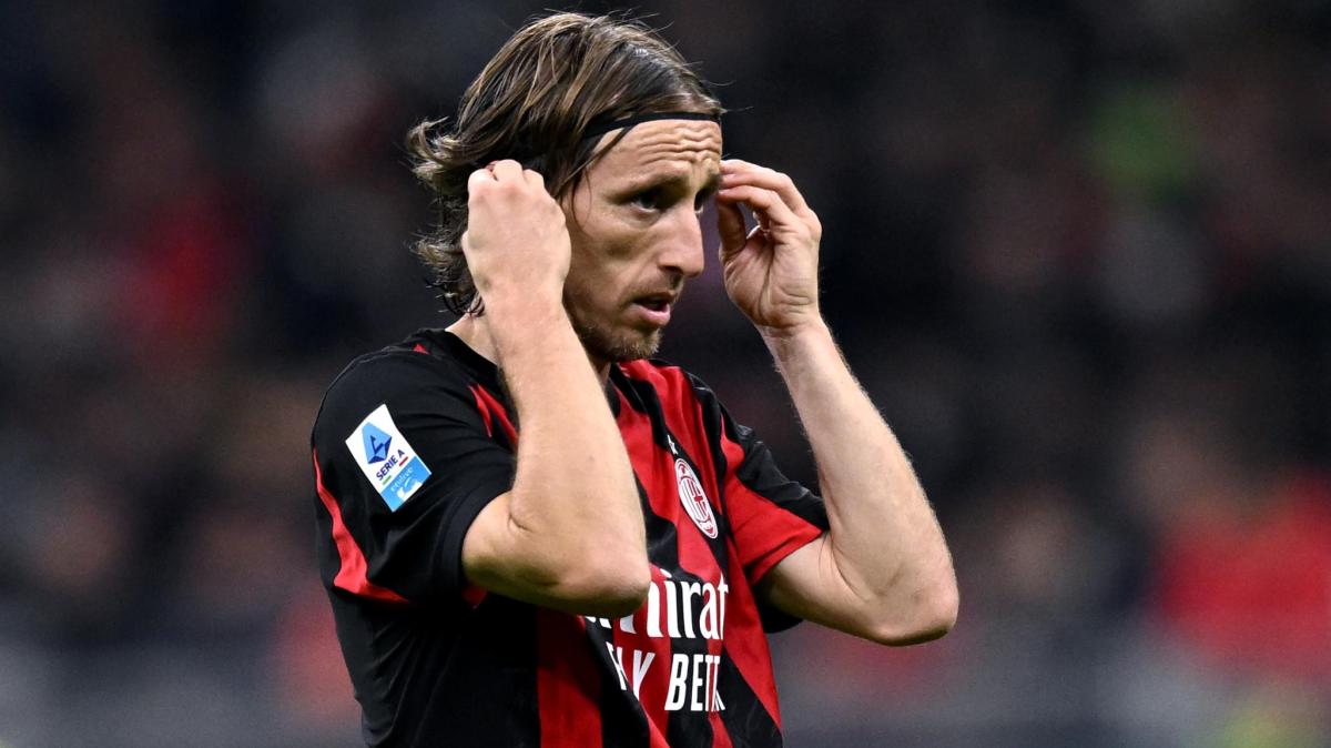 FcInterNewsit's tweet card. Il Derby di Milano ha visto tra i protagonisti tanti Palloni d'Oro e questa sera toccherà a Luka Modric allungare il lungo elenco. L'ultimo possessore del prestigioso trofeo a calcare...