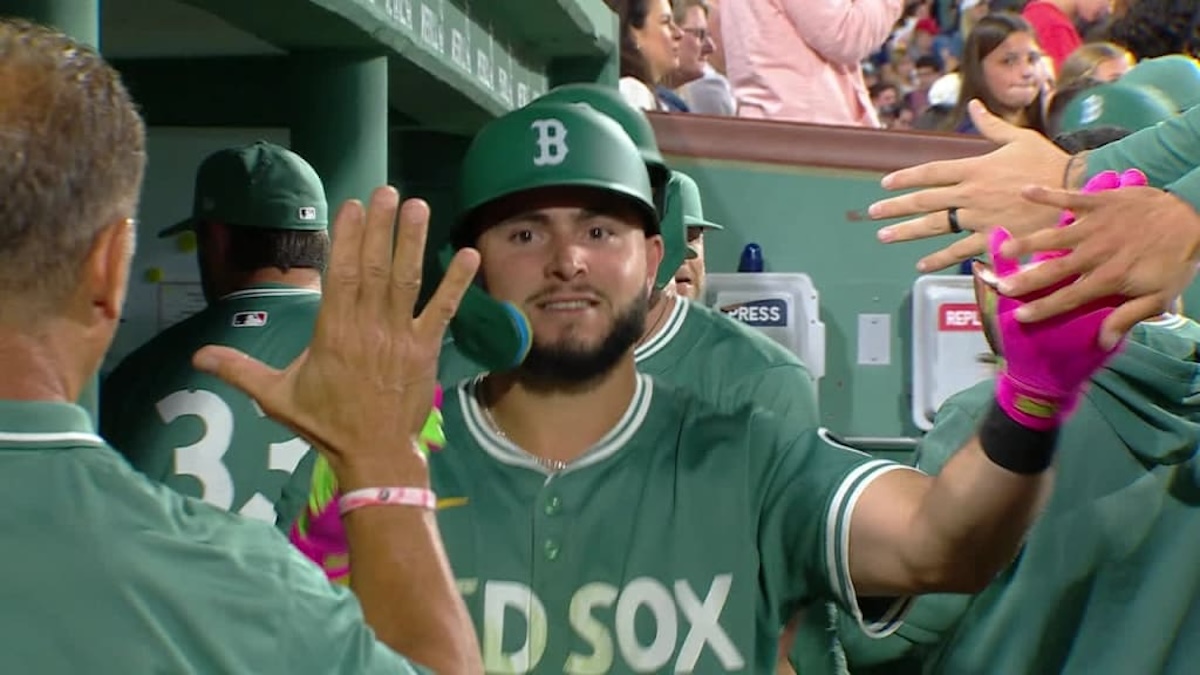 IgnacioSerrano's tweet card. Los Red Sox buscan que Wilyer Abreu mejore ante zurdos y eso pudiera permitirle jugar con Águilas del Zulia para sumar turnos y desarrollo en invierno.