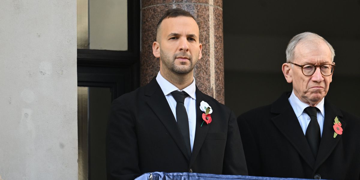 GBNEWS's tweet card. The Green Party leader said the white poppy symbolised 'looking ahead to the future and saying, we want a world of peace'