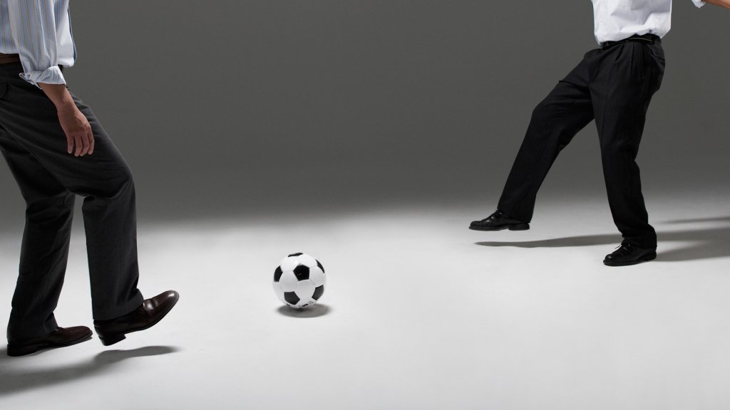 LollyDaskal's tweet card. Better management of your own and your employees' time leads to a more engaged work culture, which is key to making sure your business thrives.