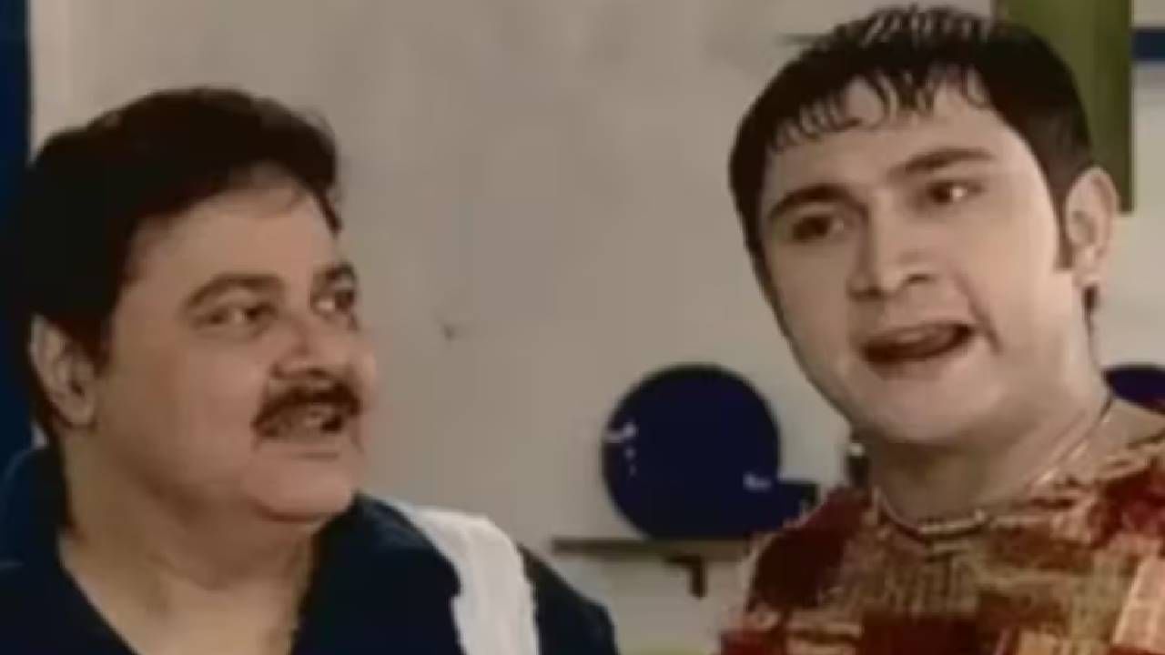 TV9Marathi's tweet card. अभिनेते सतीश शहा यांच्या ऑनस्क्रीन मुलाची भूमिका साकारलेला अभिनेता राजेश कुमारने शोक व्यक्त केला आहे. सतीश यांनी 'साराभाई व्हर्सेस साराभाई' या मालिकेत राजेशच्या ऑनस्क्रीन वडिलांची भूमिका साकारली होती.