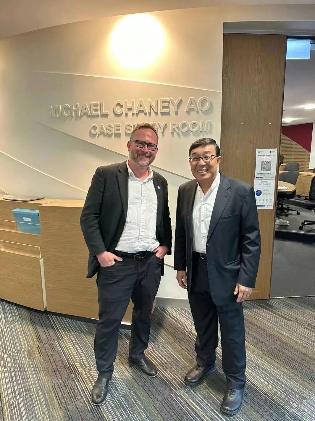 Mesh_Box's tweet card. On October 26th, MeshBox Peter and MetaLife youth ambassador Selena Xiang went to Atlanta, Georgia, USA to visit Neema Namudamu’s Hero…