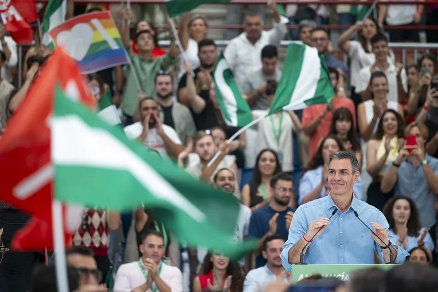 EFEnoticias's tweet card. Pedro Sánchez ha presentado a España como "ejemplo y orgullo ante la comunidad internacional" en la condena a la "barbarie" en Gaza