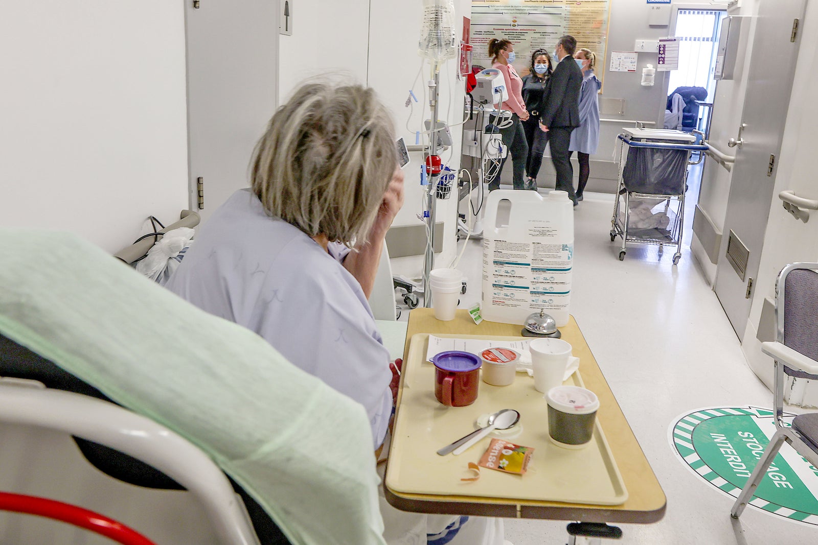 tardifpat's tweet card. Le centre hospitalier lavallois mise sur un tableau de bord et une équipe de vigie.