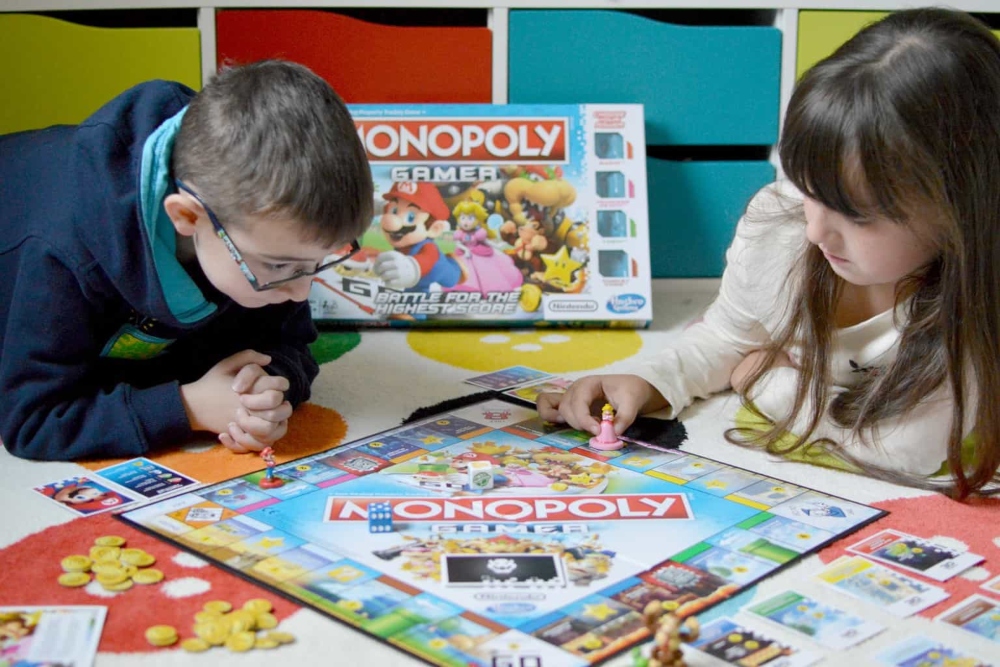 WhatTheDadSaid's tweet card. Fun Things To Do On A Rainy Day, If it's a rainy winter day, take pleasure in looking out on it while sitting in comfort and playing Scrabble or some other board game. Maybe Monopoly is your favour...