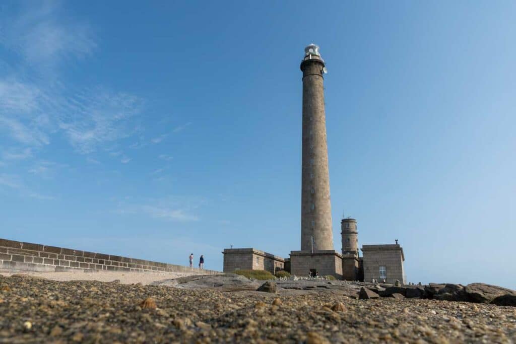 Cotad_Blog's tweet card. Je vous emmène découvrir le phare de Gatteville, le second plus grand d'Europe ! Au sommet, vous attend une vue magnifique sur la Manche et le Cotentin.