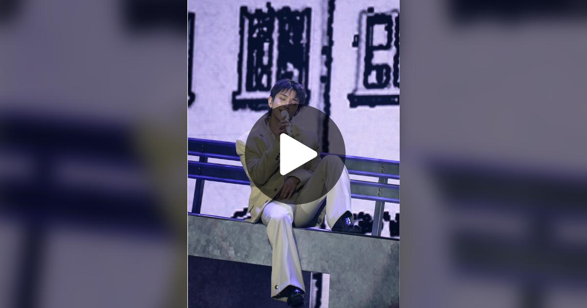 pledis_17's tweet card. 좋아요 124.6K개, 댓글 520개가 있습니다. "JOSHUA & DK & SEUNGKWAN 🎤 Solo Stage [NEW_]"