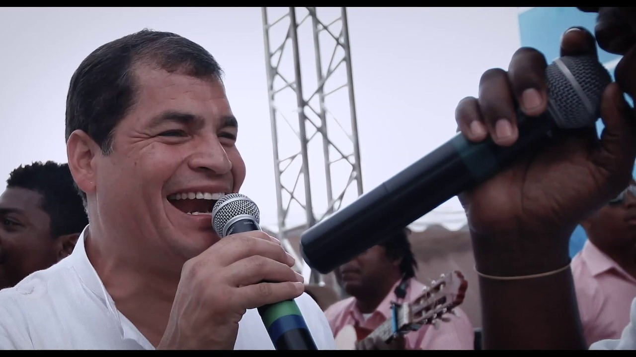 Polificcion's tweet card. PROPAGANDIA