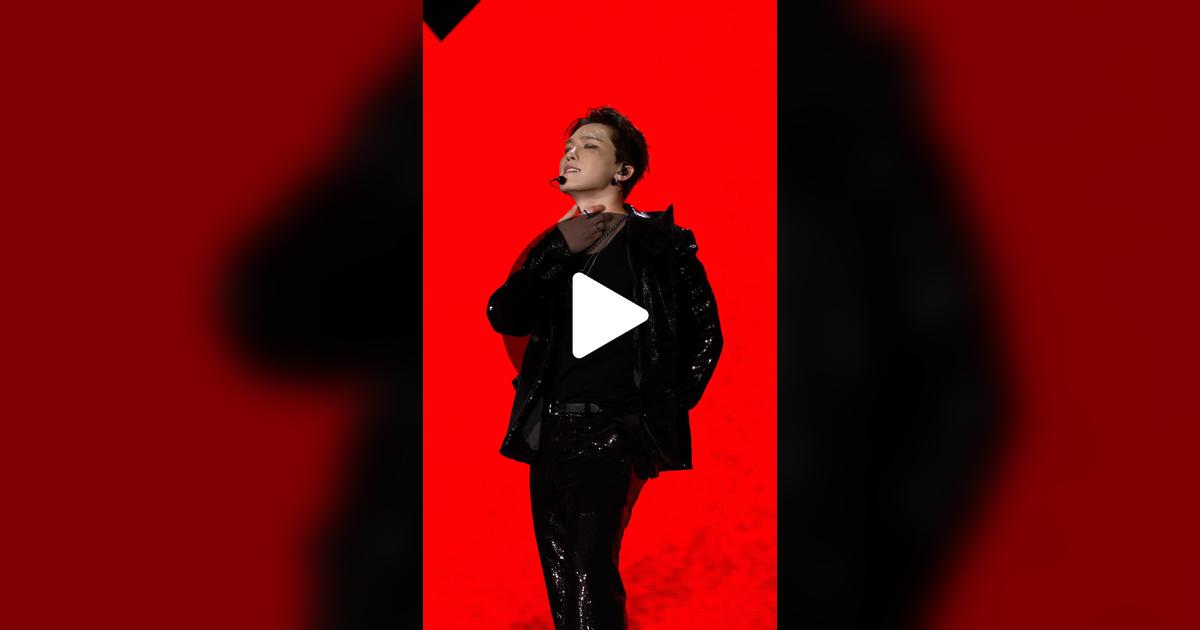 pledis_17's tweet card. 좋아요 100.8K개, 댓글 501개가 있습니다. "DINO & JUN & VERNON 🎤 Solo Stage [NEW_]"