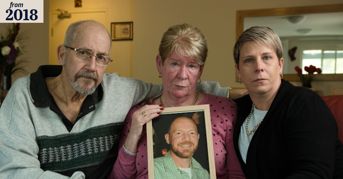 smh's tweet card. A Dee Why RSL gaming room staff member has told how he quit the job in disgust months before Gary Van Duinen killed himself.