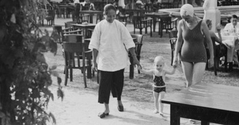 Tweet card summary image