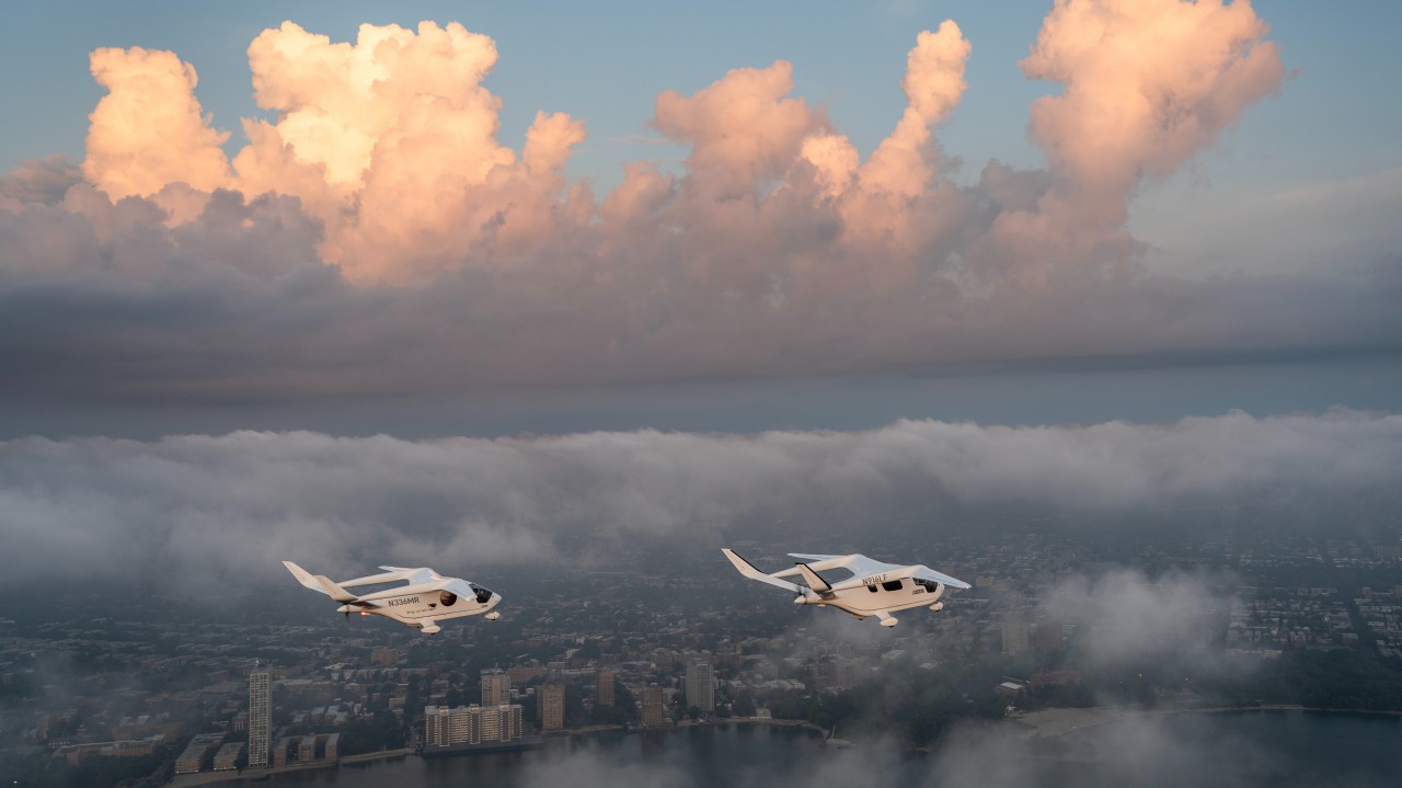 chuckmartin's tweet card. By Chuck Martin Air taxi company Beta Technologies is selling 25 of its electric conventional takeoff and landing vehicles to a Libra Group aerospace subsidiary that leases flying vehicles. LSI, the...