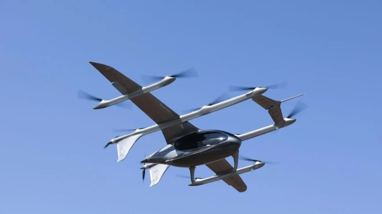 chuckmartin's tweet card. By Chuck Martin Air taxi developer AutoFlight has delivered a vertical takeoff and landing vehicle that exceeds a one-ton takeoff weight. The AutoFlight CarryAll flying vehicle, believed to be the...