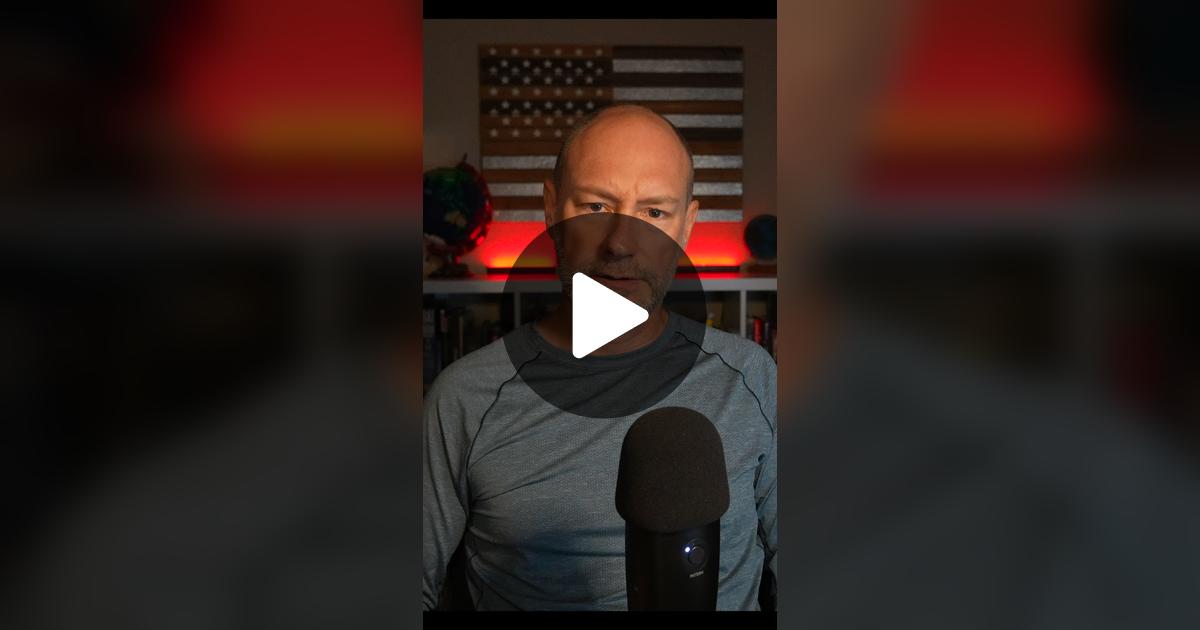 CatnipAndBones1's tweet card. 8742 likes, 971 comments. “Visine get the red out”