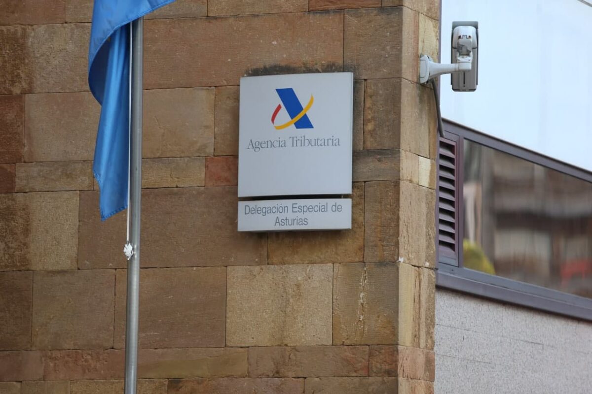 CCOOdeAsturias's tweet card. El Gobierno ha renunciado a abordar la profunda reforma fiscal necesaria y en su lugar ha planteado medidas parciales.