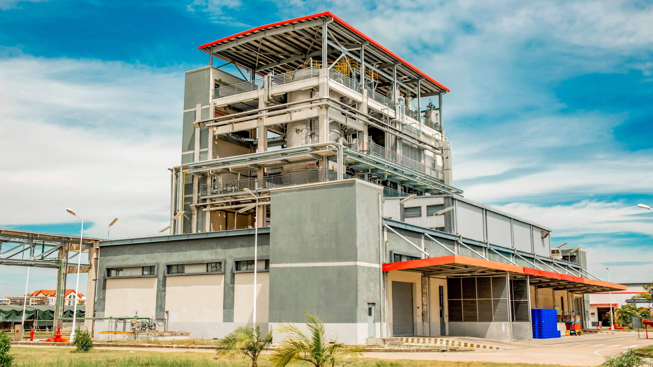 Aligarciaherrer's tweet card. Chief executive highlights continent’s higher energy and labour costs as he expands capacity in China