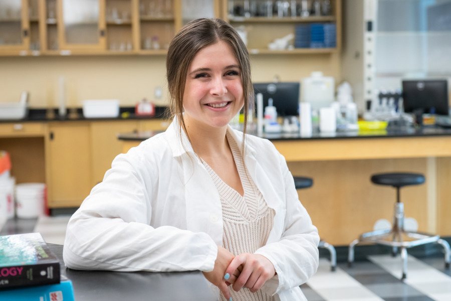 metablab_upei's tweet card. Reilly Sullivan, a fourth-year biology student and varsity athlete at the University of Prince Edward Island, has been awarded a 2023 3M National Student Fellowship by the Society for Teaching and...