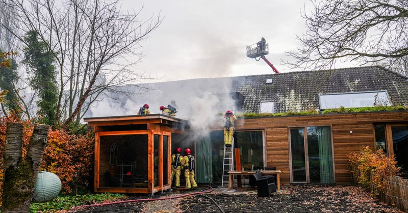 Brand bij meerdere woningen in Geldrop