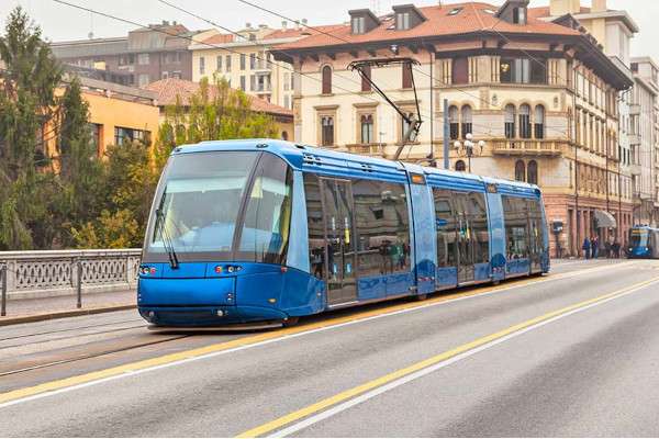 BlogDiPadova's tweet card. Tram a Padova. Sono in corso i lavori di realizzazione delle due nuove linee che costituiranno la rete SMART, 35 km di rotaia per 8 linee