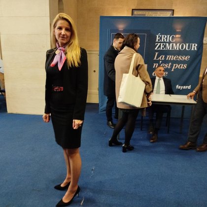 Tweet card summary image